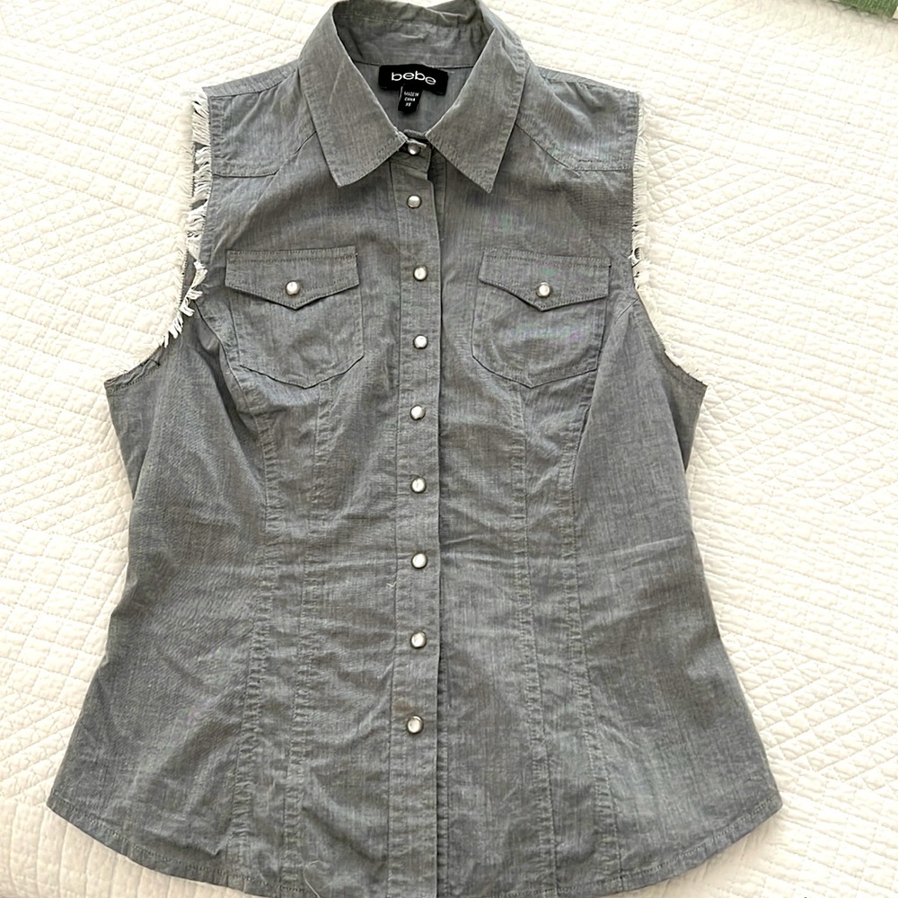 Bebe Western Sleeveless grey top size xs